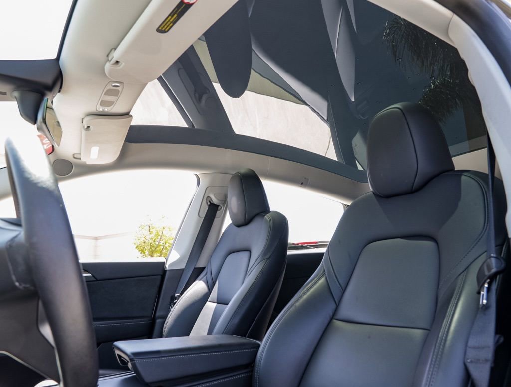 Used 2023 Tesla Model Y Long Range AWD/4WD image 18