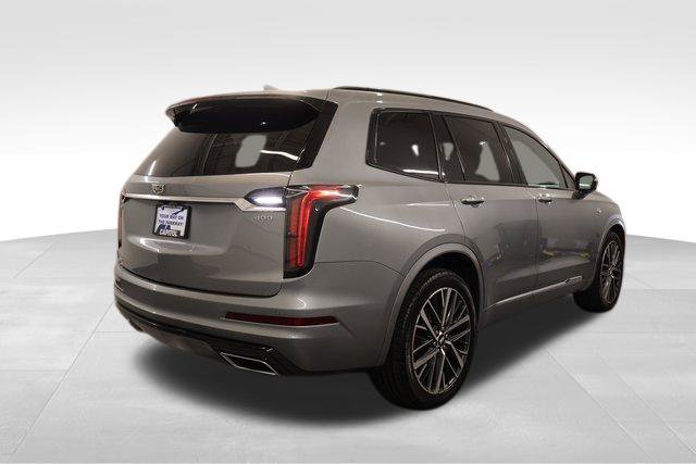 Used 2023 Cadillac XT6 Sport AWD/4WD image 2