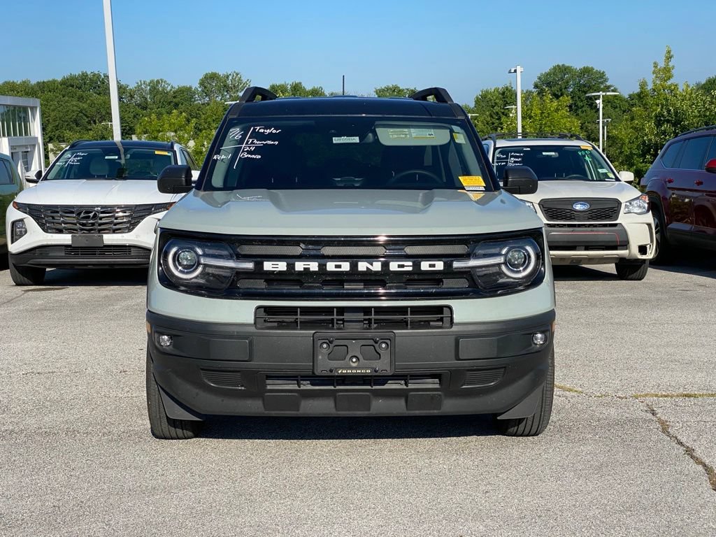 Used 2024 Ford Bronco Sport Outer Banks AWD/4WD image 2