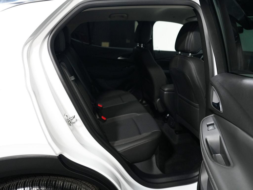 Used 2025 Buick Encore GX Preferred FWD image 32
