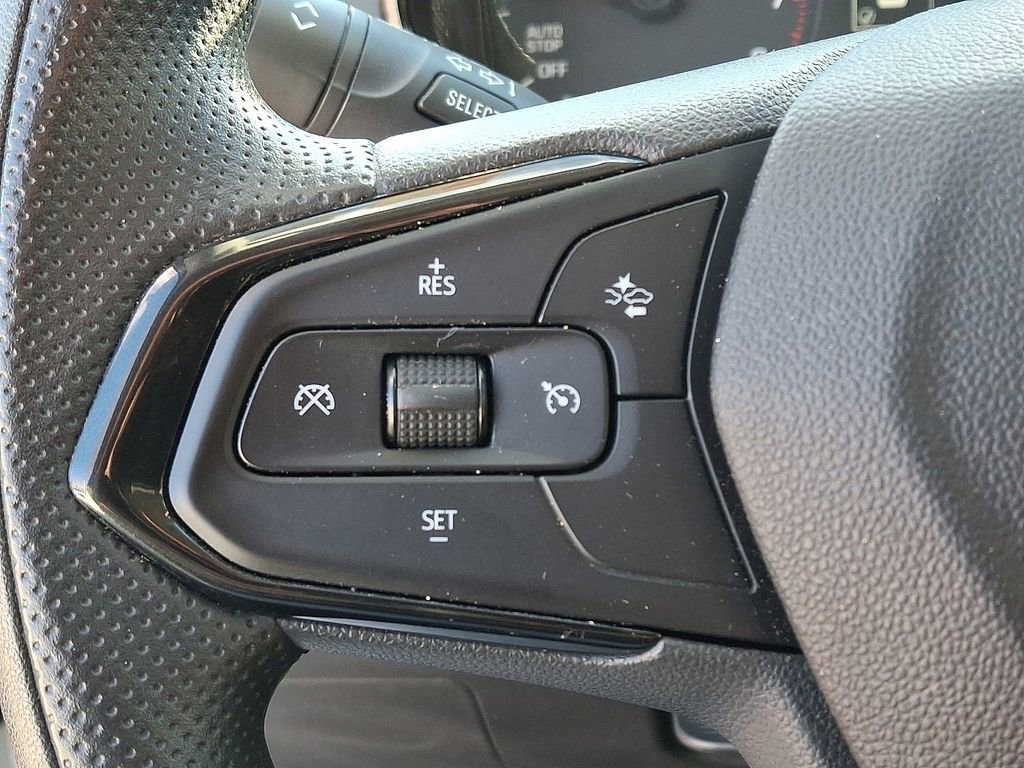 Used 2025 Chevrolet Trax LS w/ LS Convenience Package image 20