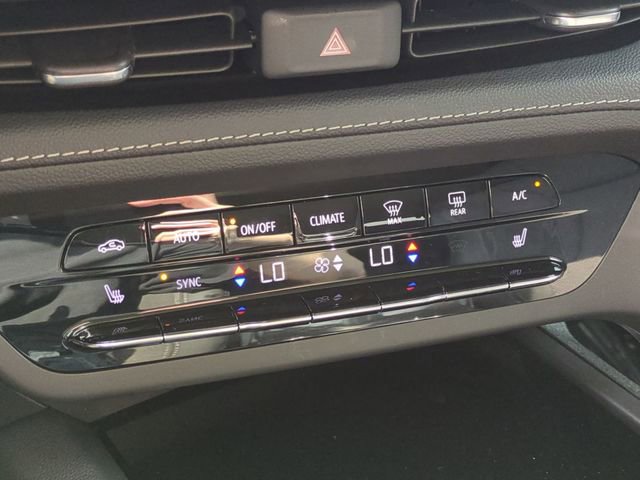 Used 2023 Buick Envision Preferred image 19