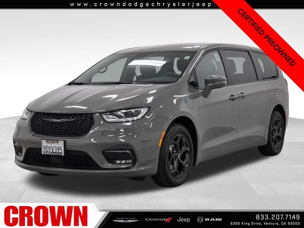 Certified 2022 Chrysler Pacifica Touring-L w/ S Appearance Package image 3