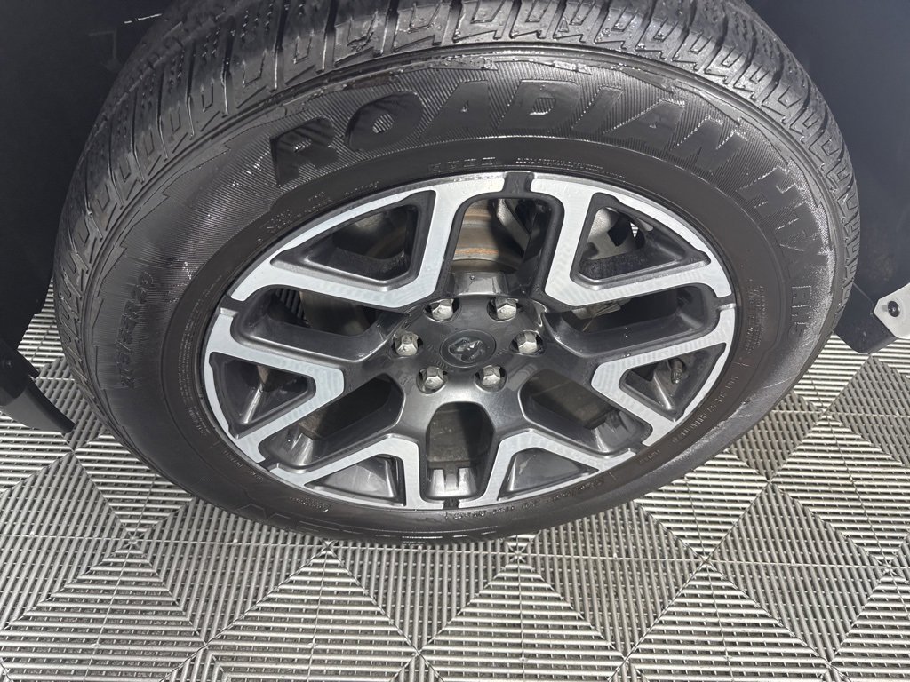 Used 2025 RAM 1500 Laramie image 11