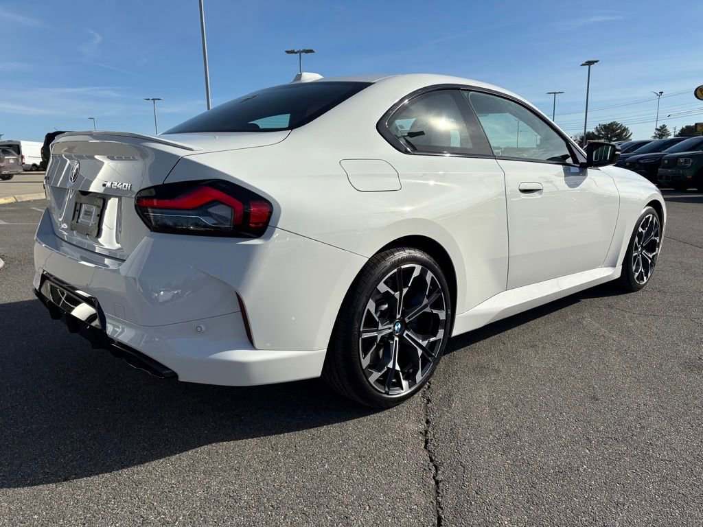 Used 2025 BMW M240i xDrive Coupe image 3