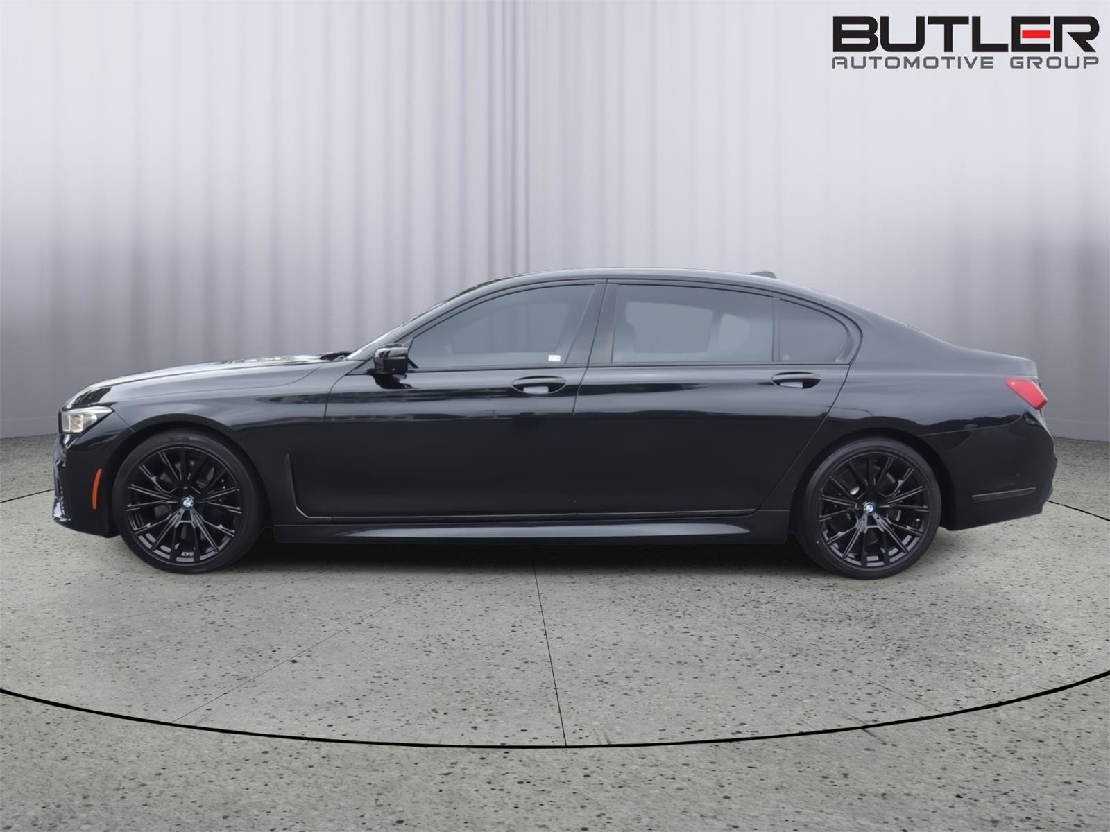 Used 2022 BMW 750Li xDrive AWD/4WD image 3