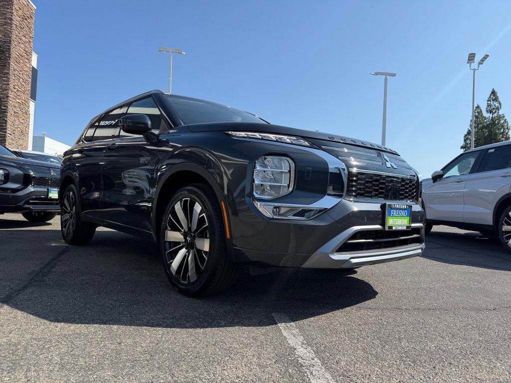 New 2026 Mitsubishi Outlander SEL AWD/4WD image 2