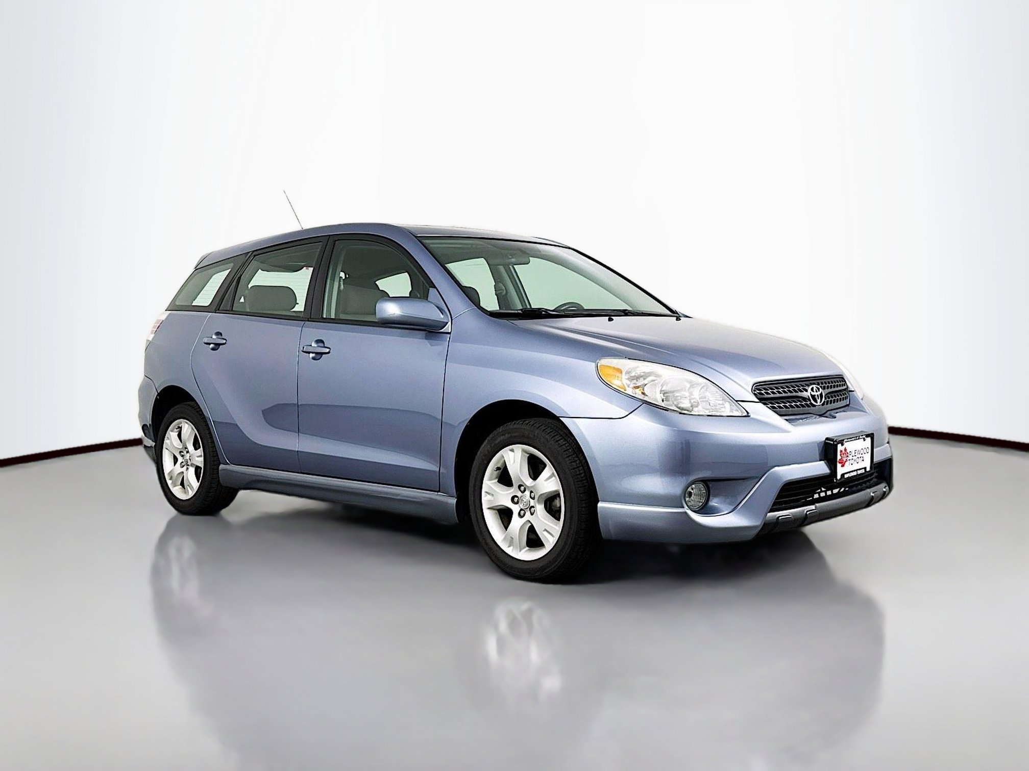 Used 2005 Toyota Matrix XR FWD video 1