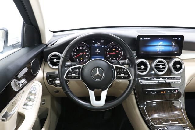 Used 2020 Mercedes-Benz GLC 300 4MATIC image 11
