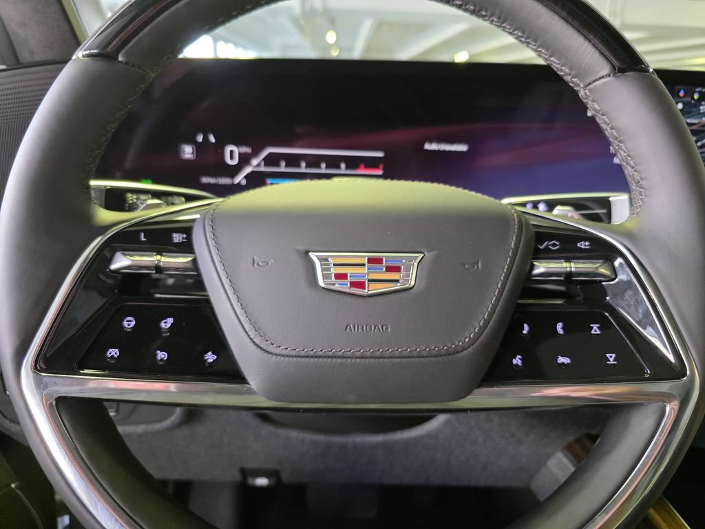 Used 2026 Cadillac Escalade ESV Platinum Sport w/ LPO, ONYX Package AWD/4WD image 25