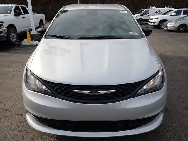 New 2026 Chrysler Voyager LX image 10