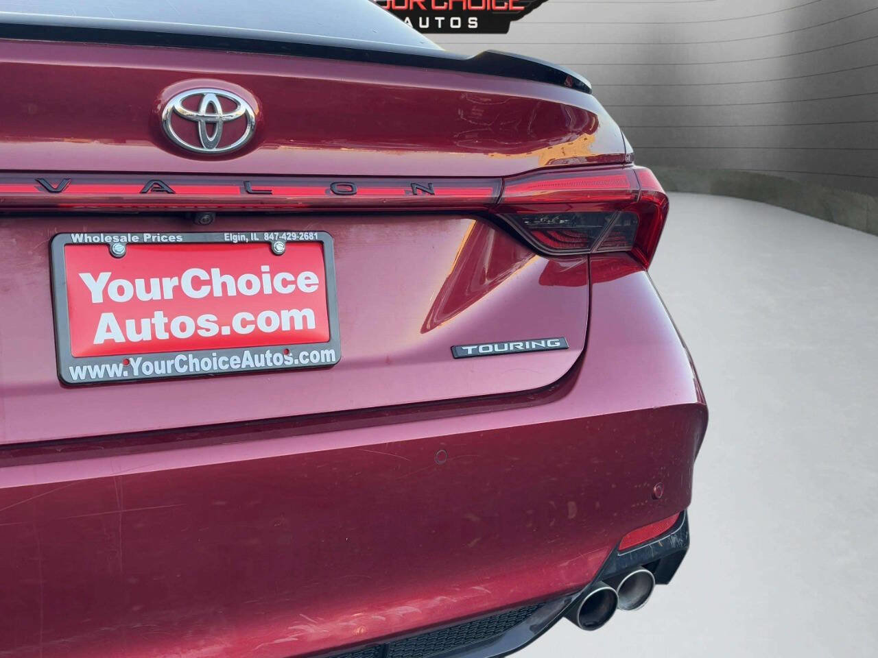 Used 2019 Toyota Avalon Touring w/ Advanced Safety Package image 5
