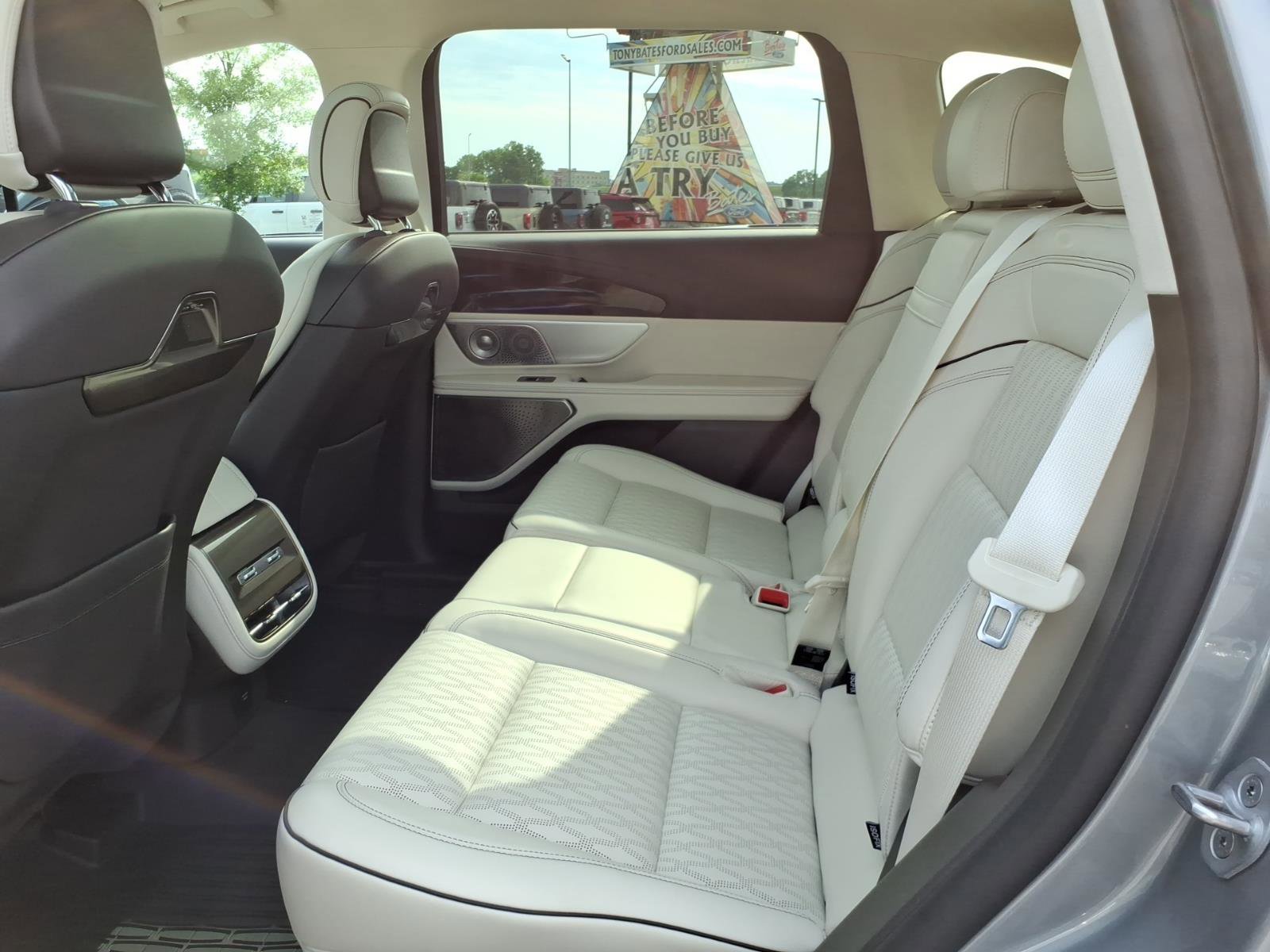 Used 2024 Lincoln Nautilus Black Label AWD/4WD image 13