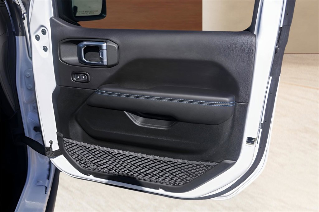 Used 2023 Jeep Wrangler Unlimited Rubicon 4xe image 26