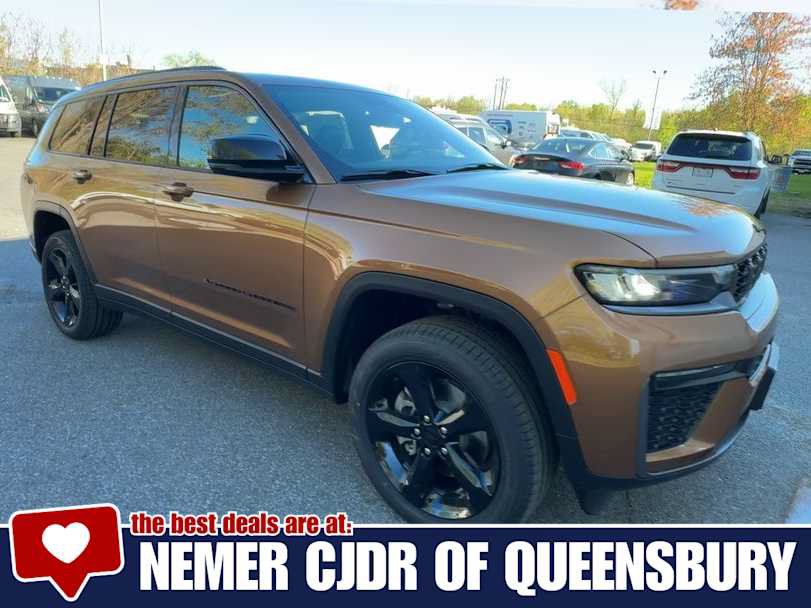 New 2026 Jeep Grand Cherokee L Limited w/ Limited Altitude Package AWD/4WD image 2
