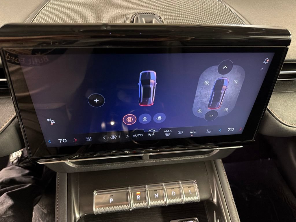 New 2026 Lincoln Nautilus Reserve AWD/4WD image 12