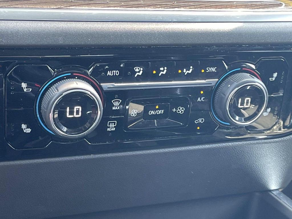 Used 2024 Chevrolet Silverado 1500 LT Trail Boss w/ Convenience Package II image 23