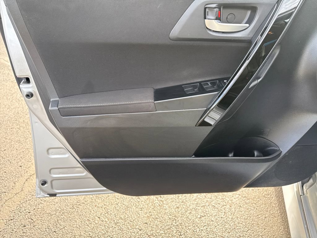 Used 2018 Toyota Corolla iM image 10