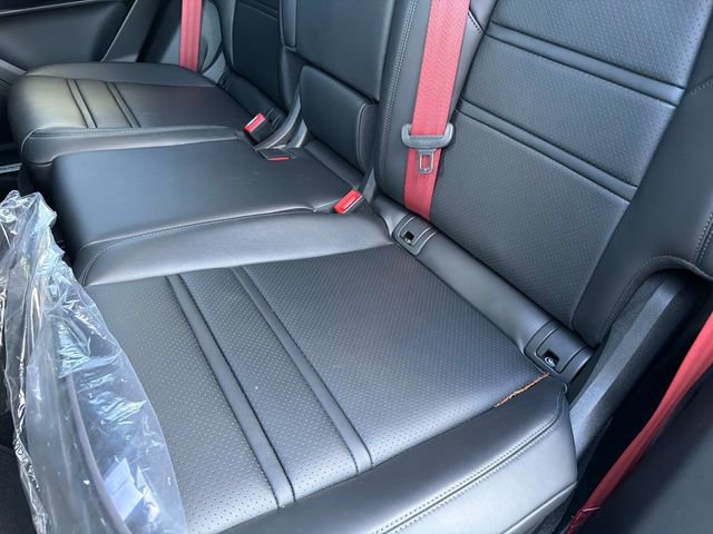 Used 2023 Porsche Cayenne Platinum Edition image 12