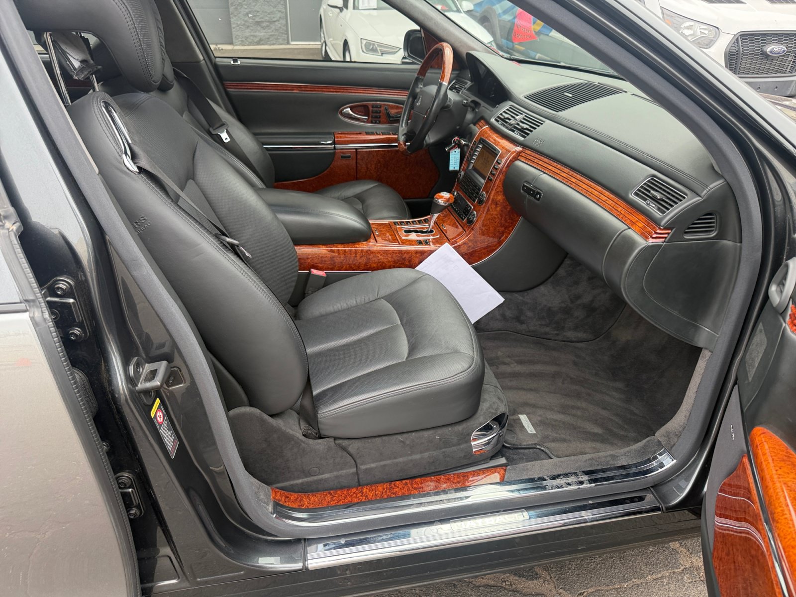 Used 2005 Maybach 57 RWD image 31