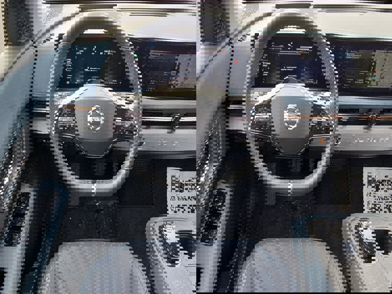 Used 2024 Nissan Ariya PLATINUM+ image 9