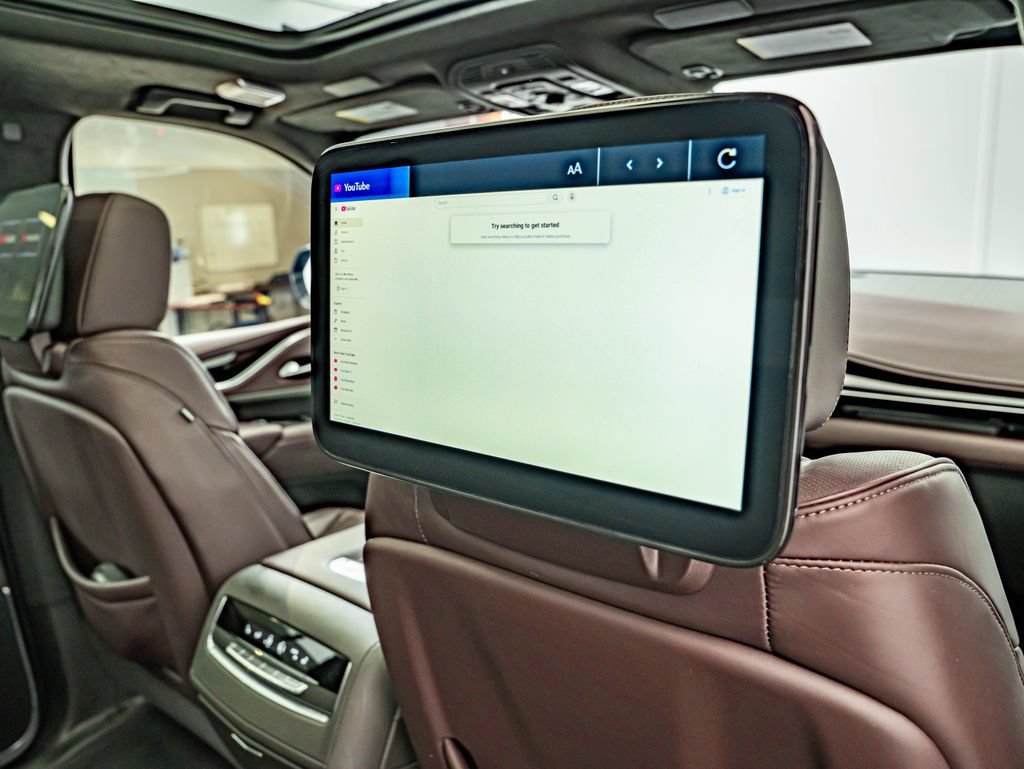 Used 2024 Cadillac Escalade Sport Platinum w/ Heavy-Duty Trailer Package AWD/4WD image 41
