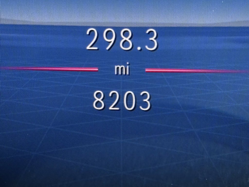 Used 2025 Mercedes-Benz GLB 250 4MATIC image 15