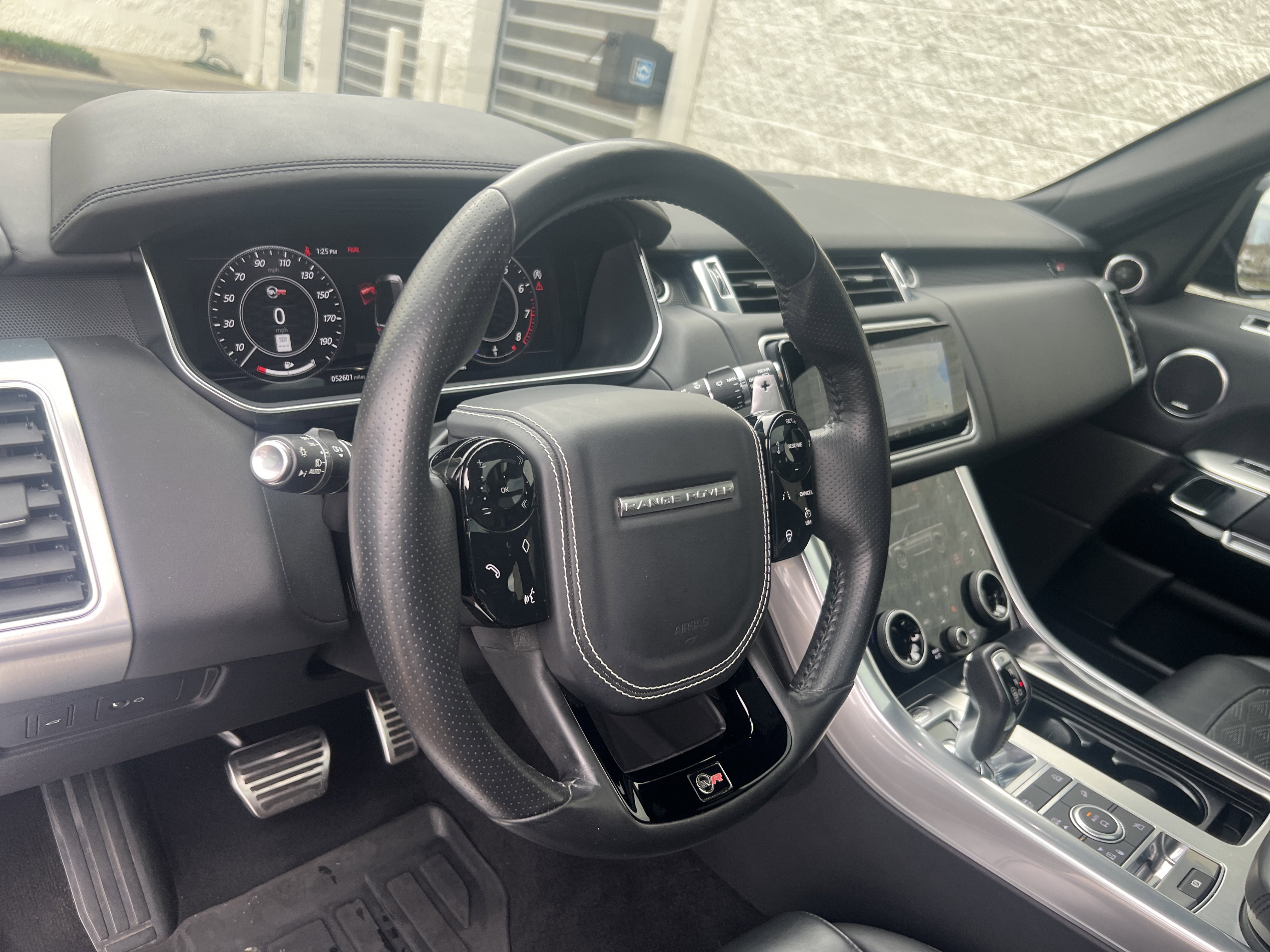 Used 2021 Land Rover Range Rover Sport SVR AWD/4WD image 18