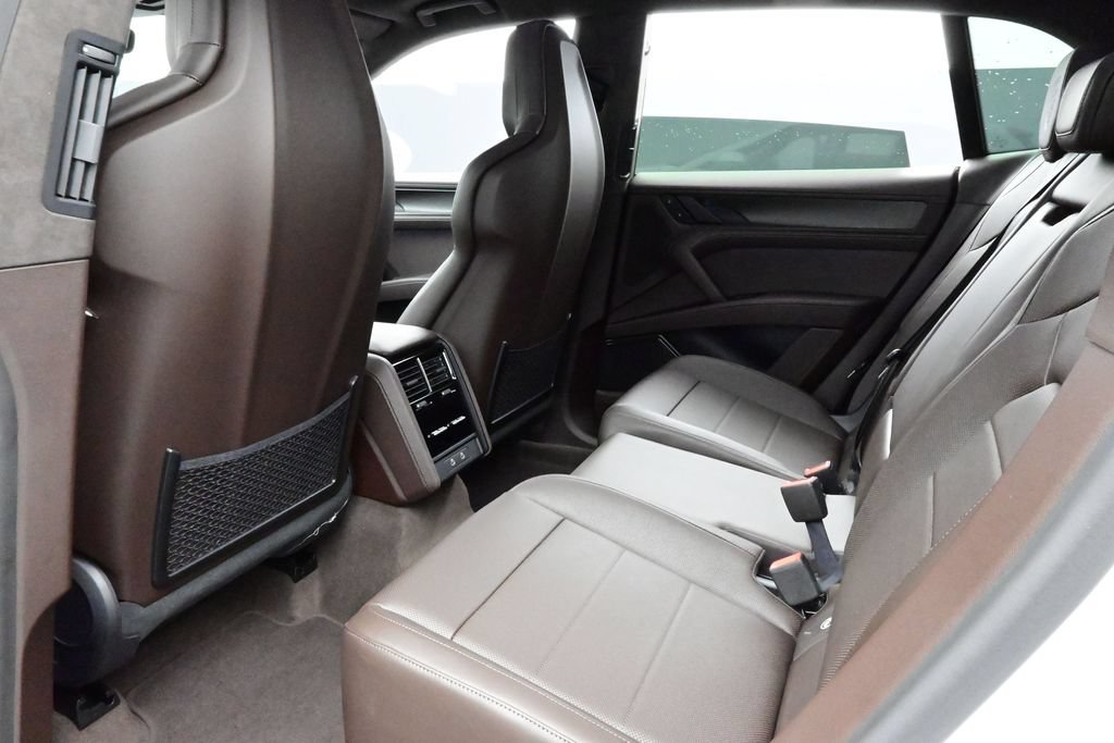 New 2026 Porsche Cayenne Turbo AWD/4WD image 14
