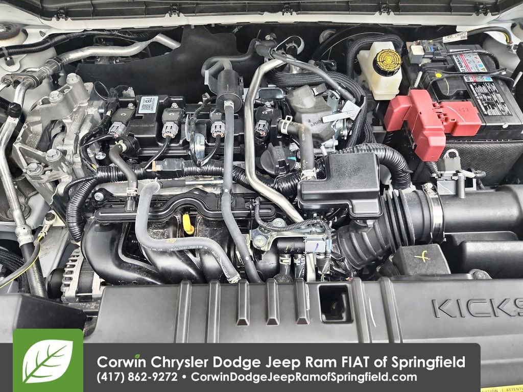 Used 2025 Nissan Kicks SR w/ Illumination Package image 32