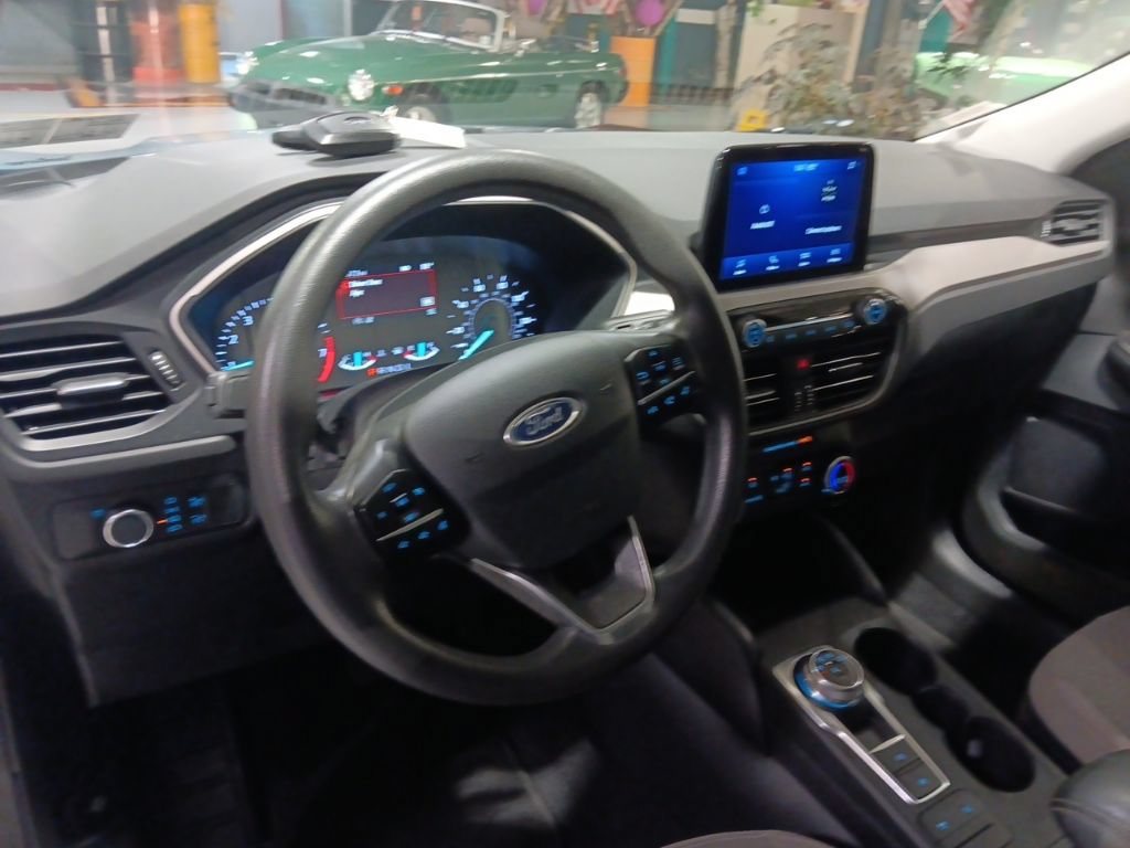 Used 2022 Ford Escape SE AWD/4WD image 4