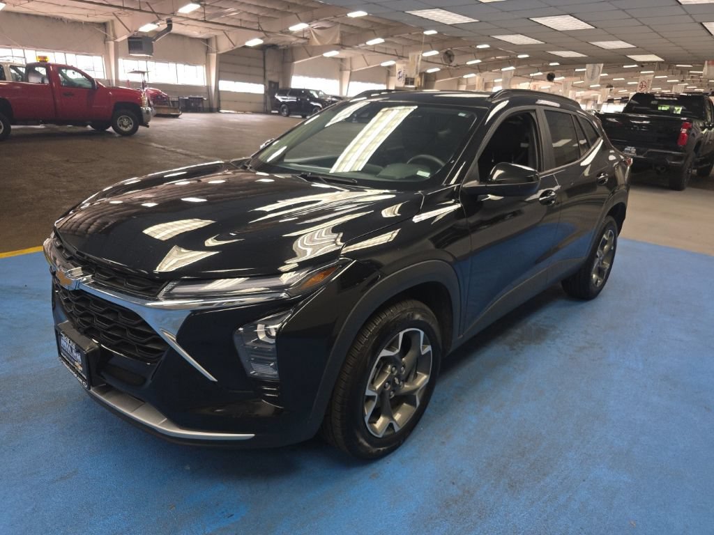 Certified 2024 Chevrolet Trax LT FWD image 11