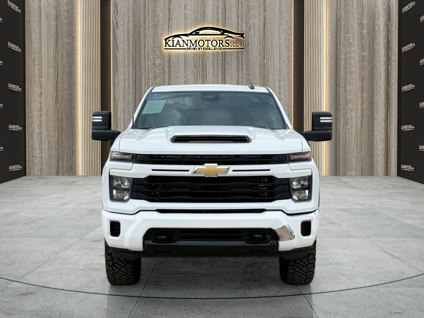 Used 2024 Chevrolet Silverado 2500 LT AWD/4WD image 6