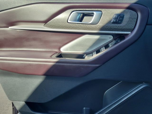 Certified 2025 Ford Explorer Platinum AWD/4WD image 21