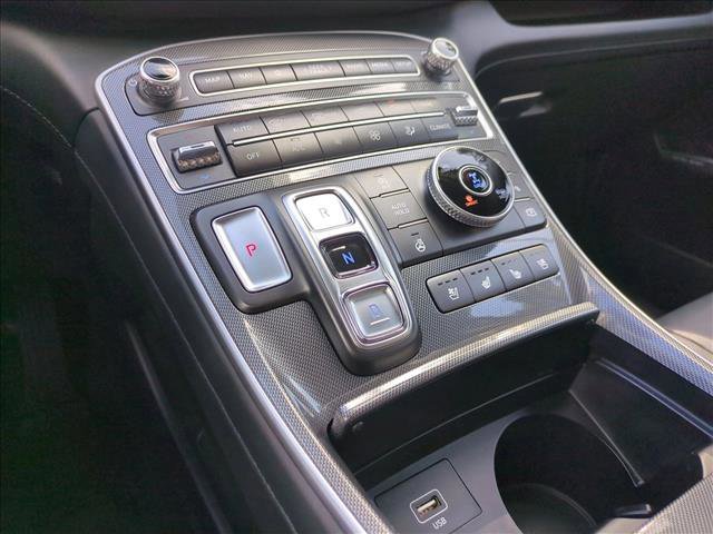 Used 2022 Hyundai Santa Fe Limited image 12