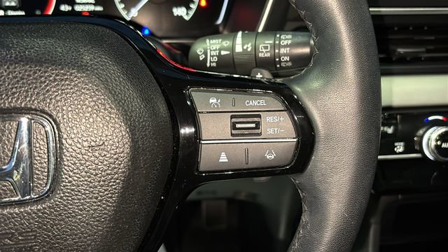 Used 2023 Honda Pilot Touring image 15