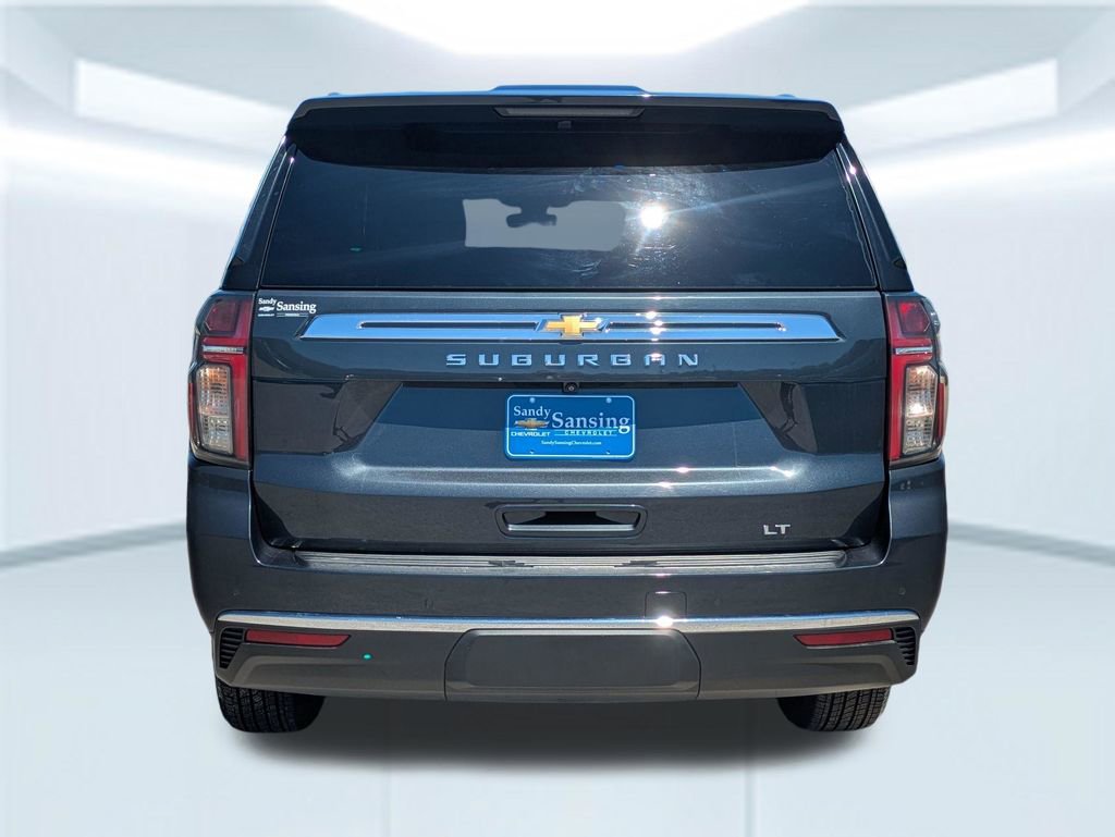Used 2022 Chevrolet Suburban LT AWD/4WD image 5