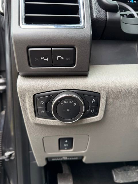 Used 2018 Ford F250 XLT w/ XLT Premium Package image 19