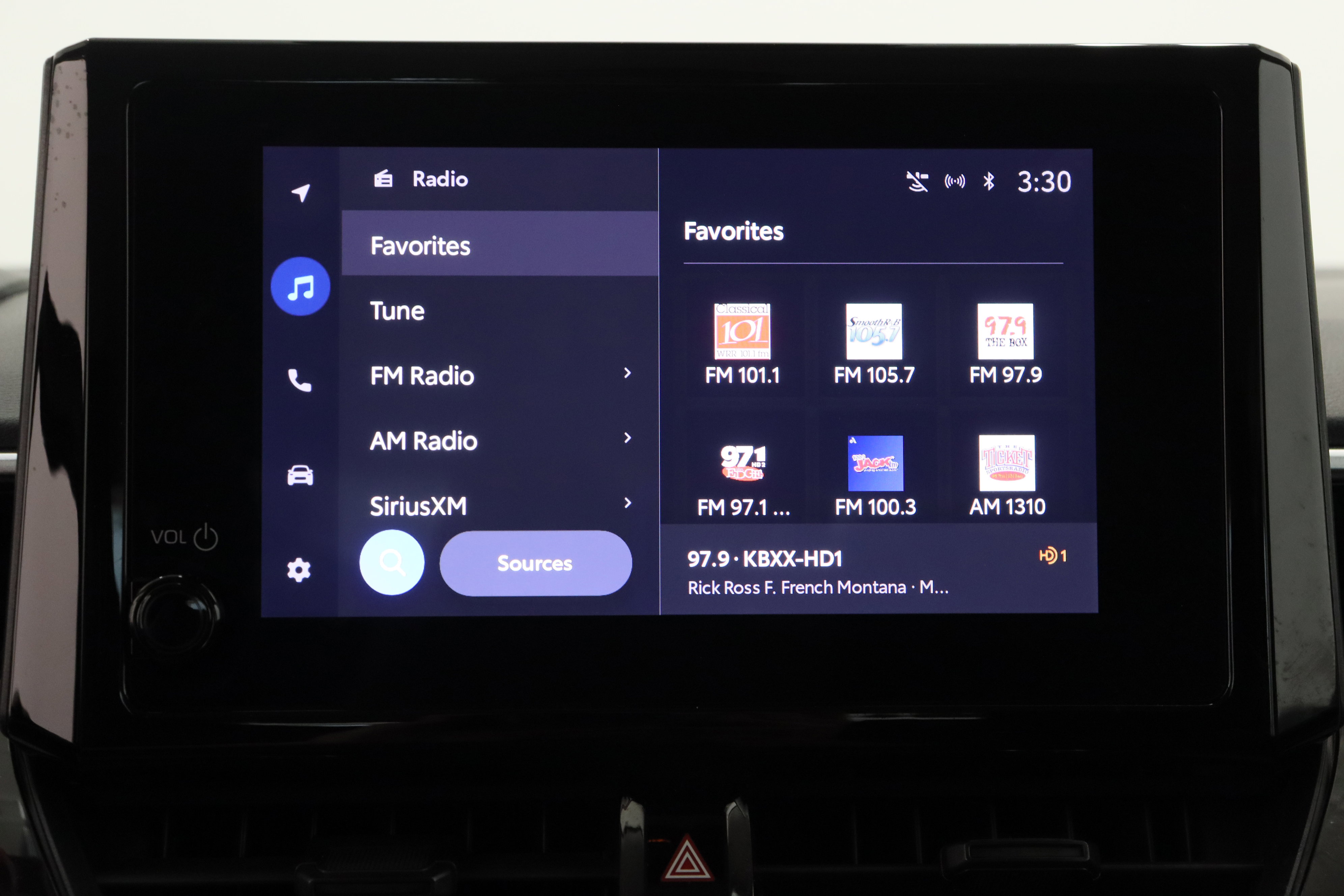 Used 2024 Toyota Corolla LE FWD image 17