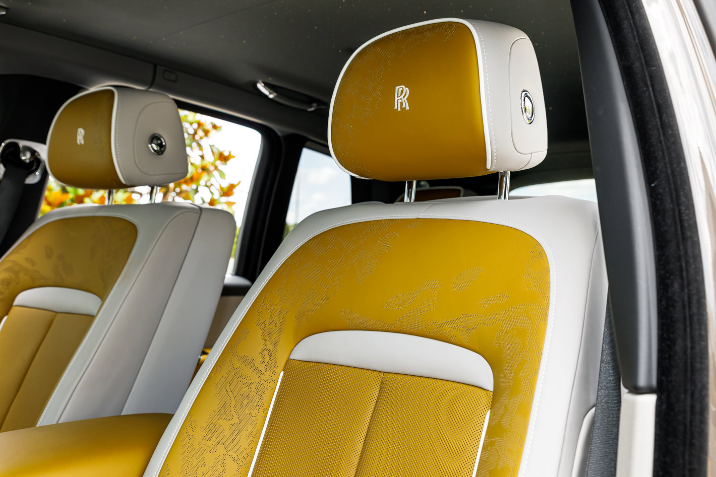 Certified 2025 Rolls-Royce Cullinan AWD/4WD image 31