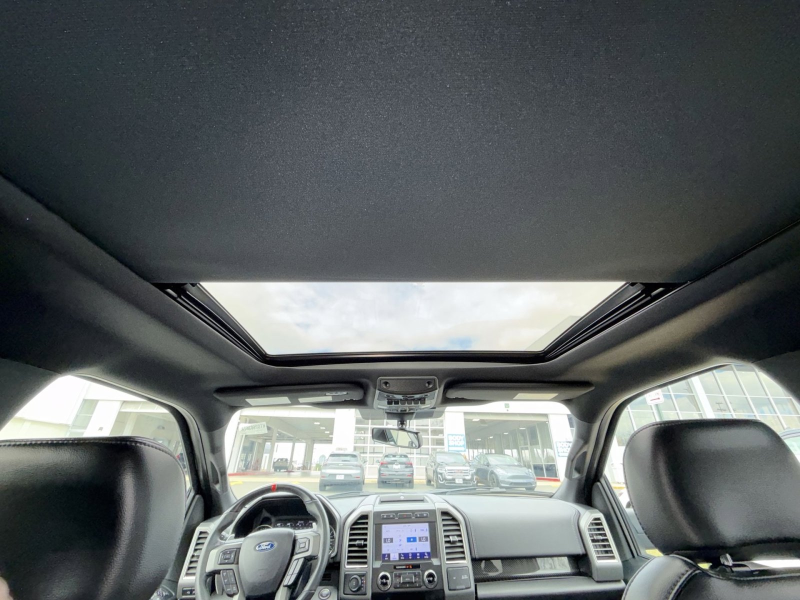 Used 2019 Ford F150 Raptor w/ Equipment Group 802A Luxury image 24