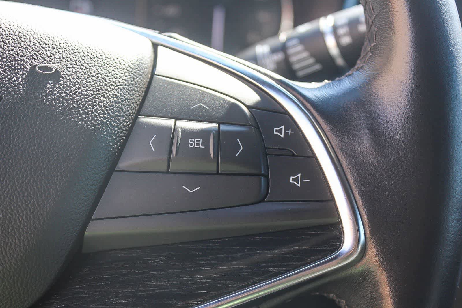 Used 2022 Cadillac XT5 Premium Luxury image 33