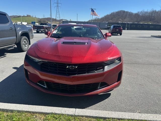 Used 2022 Chevrolet Camaro LT w/ RS Package image 5
