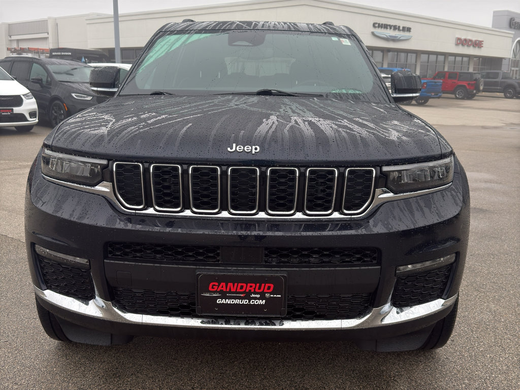Used 2024 Jeep Grand Cherokee L Limited image 3