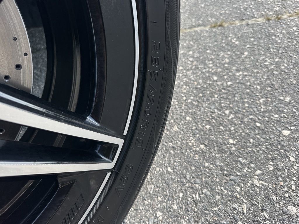 Used 2021 Mercedes-Benz GLB 250 4MATIC image 32