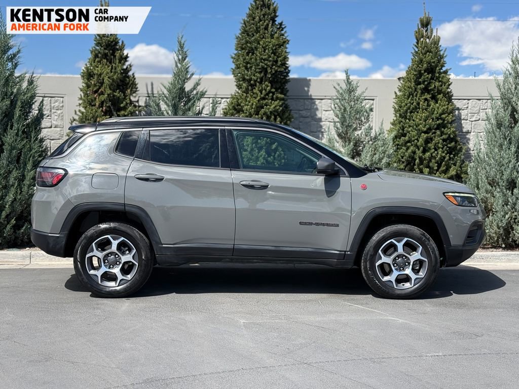 Used 2022 Jeep Compass Trailhawk w/ Trailhawk Elite Group AWD/4WD image 11