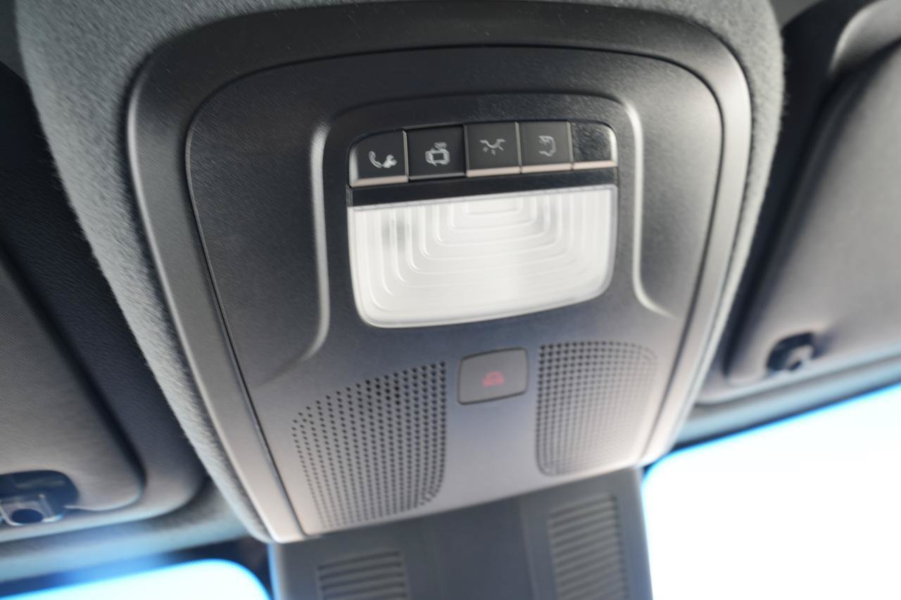 Used 2024 Mercedes-Benz Sprinter 2500 image 25