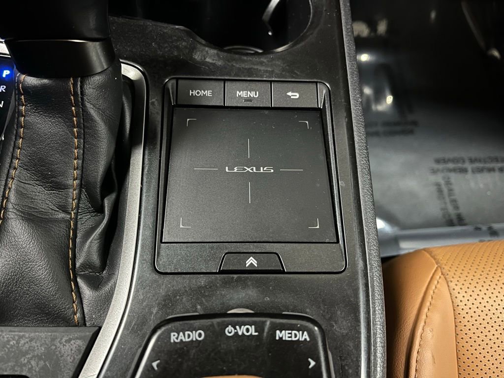 Used 2019 Lexus UX 250h w/ Premium Package image 14