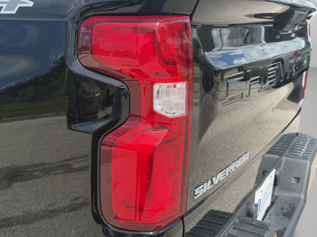 Used 2023 Chevrolet Silverado 1500 RST w/ Protection Package AWD/4WD image 14