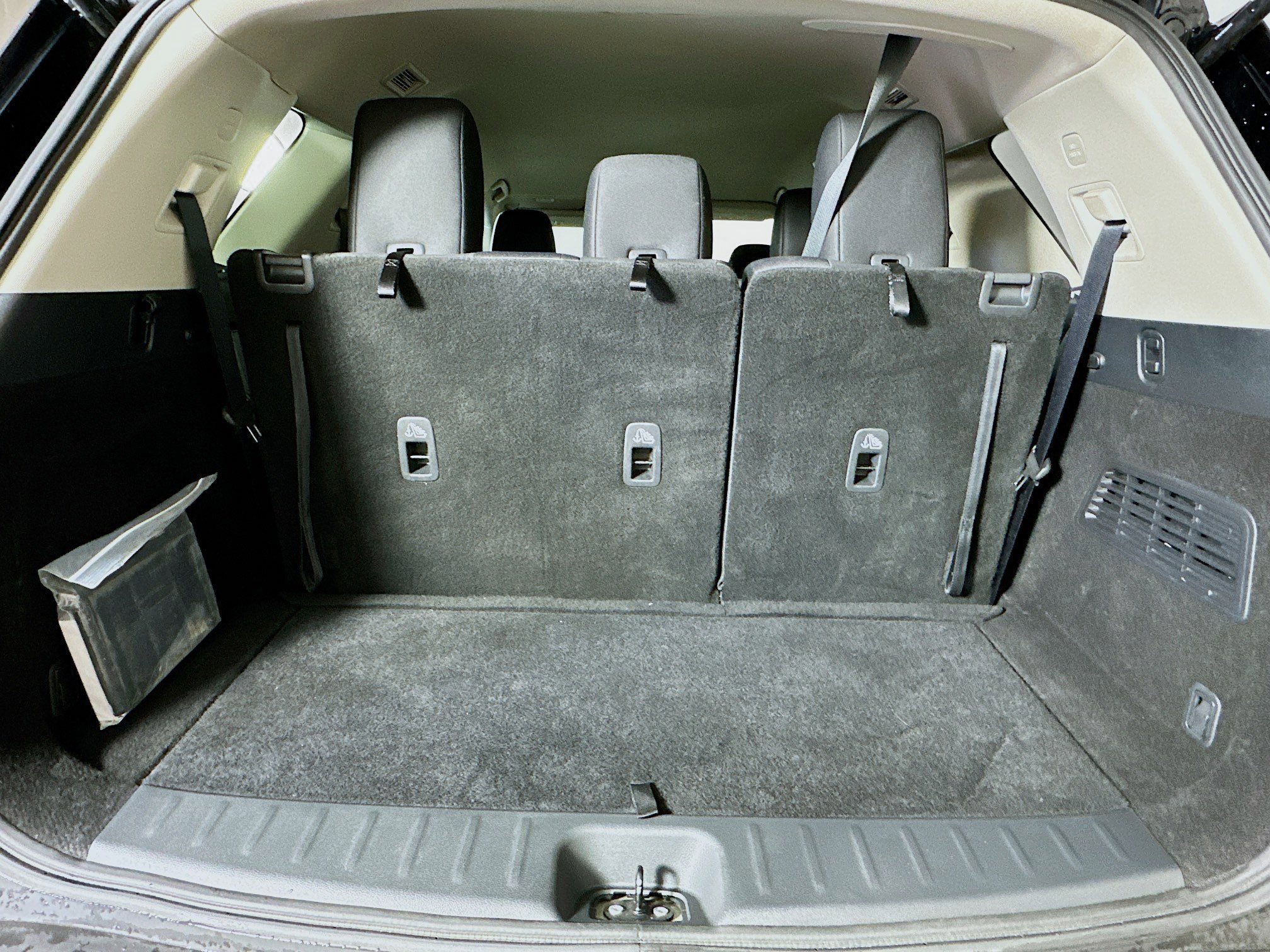 Used 2024 Nissan Pathfinder SV image 30